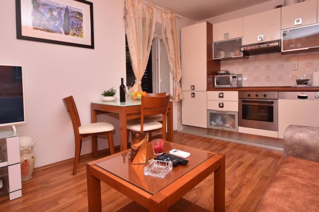 Cozy, Adorable Apartment Elizabeta سبليت المظهر الخارجي الصورة